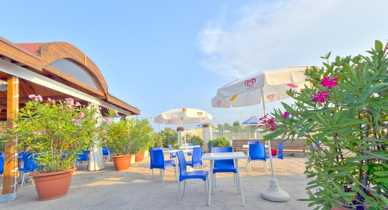 Villaggio Turistico Internazionale Porto Recanati Exterior foto